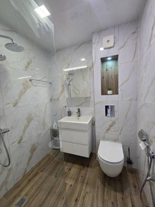 Дава се под наем Тристаен апартамент в Пловдив, Мараша - 90 кв.м за 800 € - Снимка #8