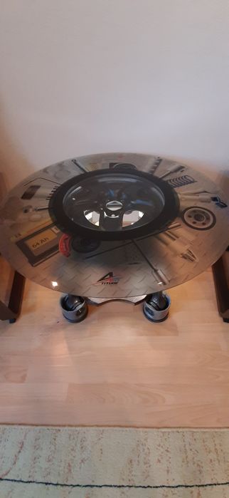 Vând masa de sticla