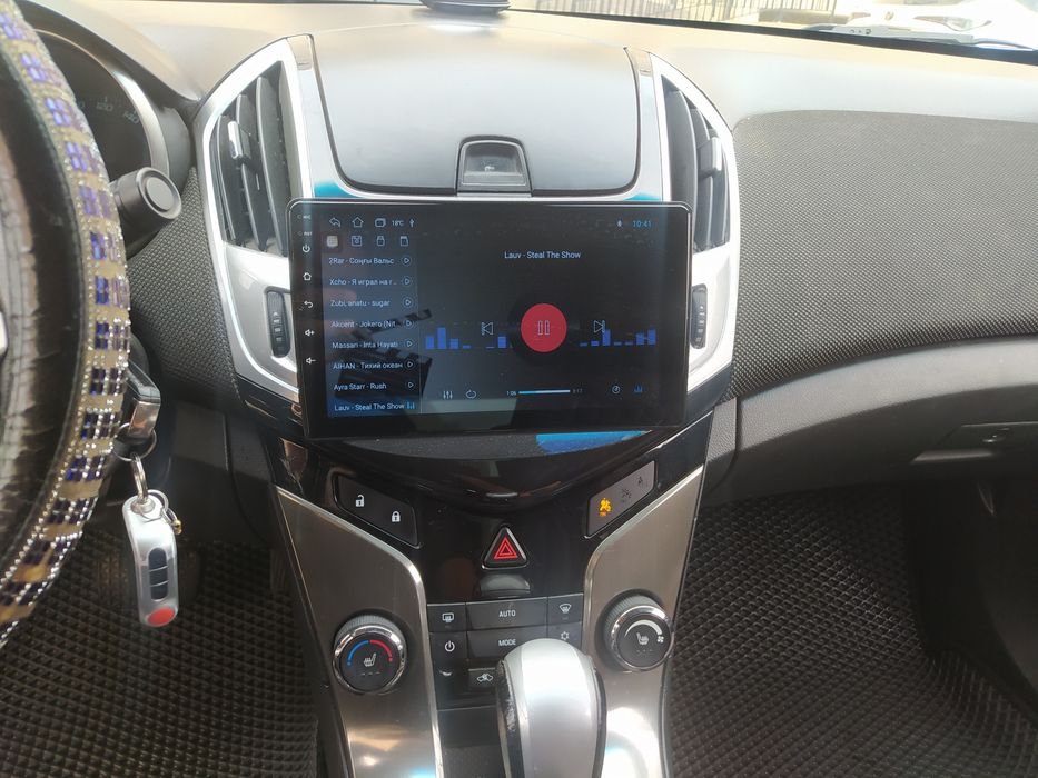 Срочно продам машину