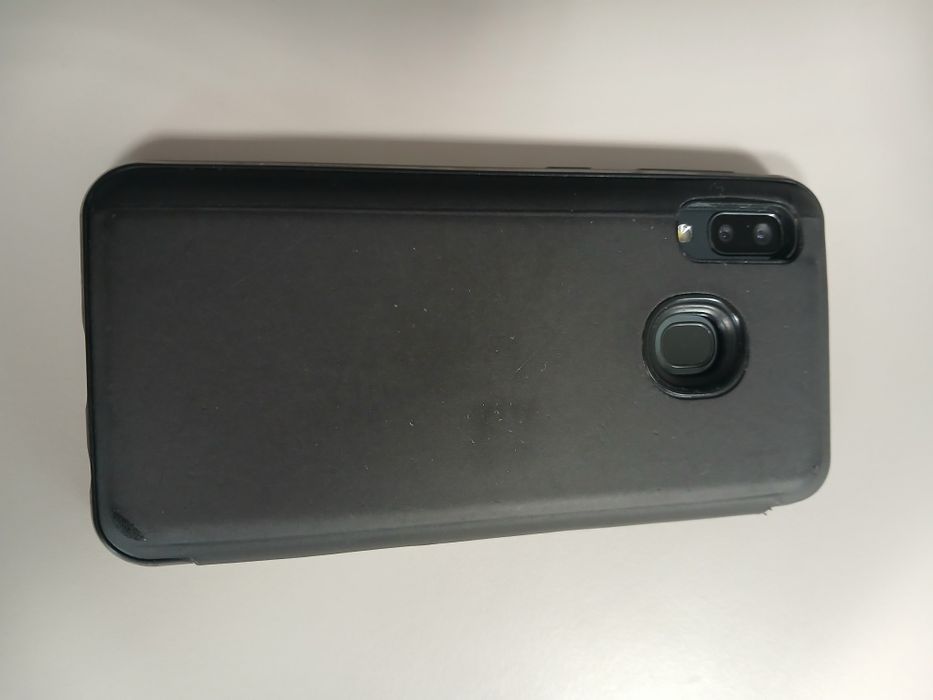 Vând telefon Samsung A20e