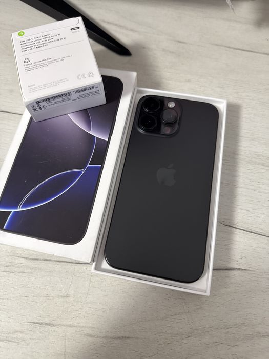 Iphone 16 Pro Max 256Gb Full Box Intretinut Adaptor cadou