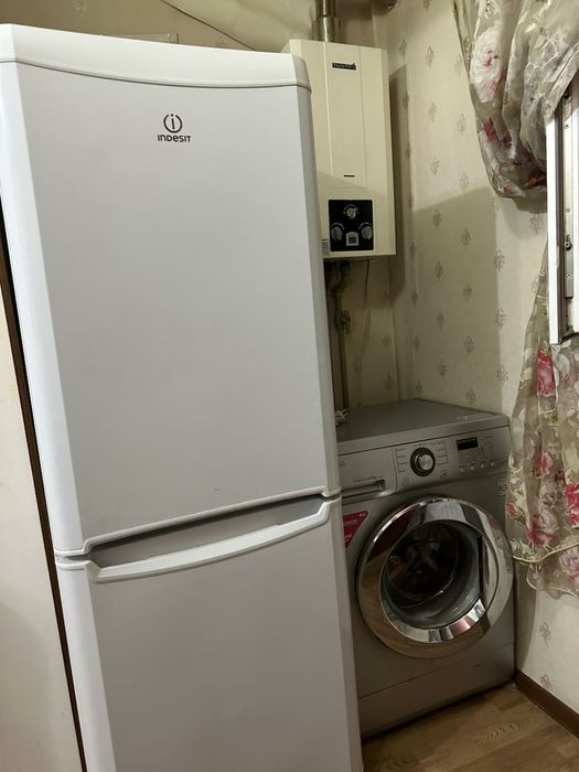 Холодильник сатылады