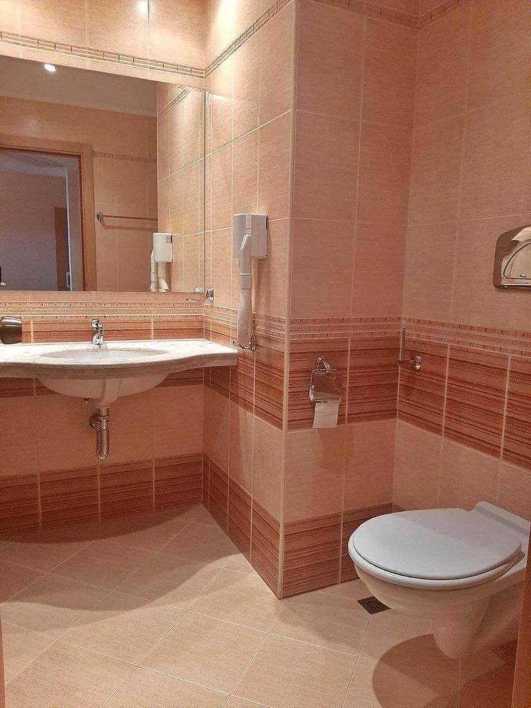 Продава се Двустаен апартамент в к.к. Слънчев бряг - 89 кв.м за 1044 €/кв.м - Снимка #9