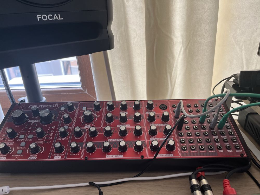 Behringer Neutron