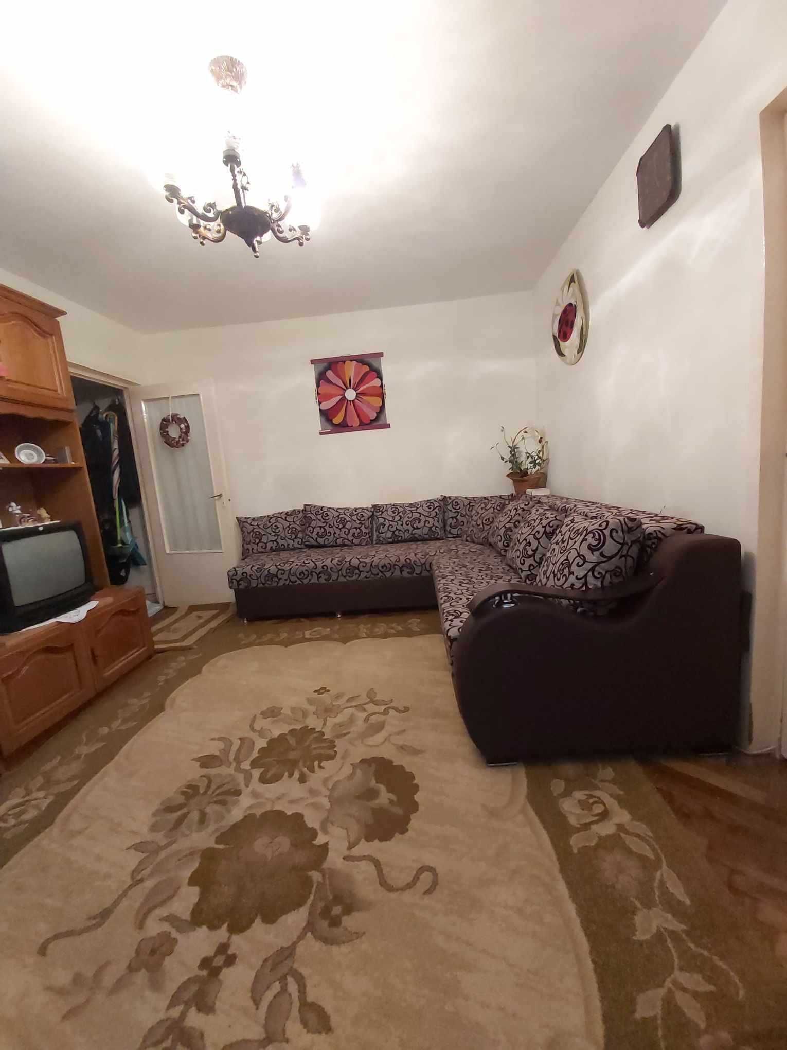 De vanzare apartament cu 2 camere