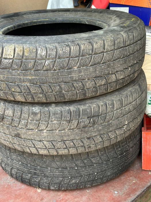 Зимние шины 4 штуки