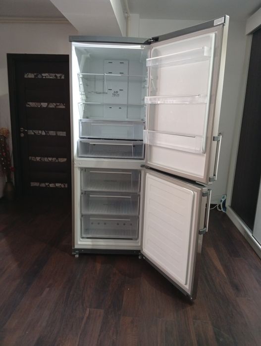Combina frigorifica artic hotpoint