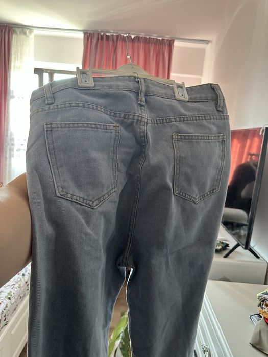 Pantaloni drepti impecabili