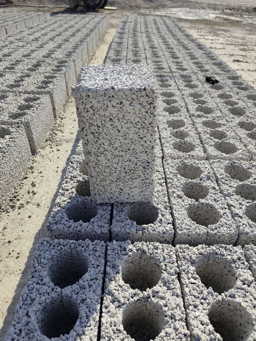 Shlakablok sotamiz dastavka qilamiz