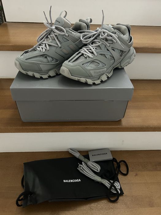 Balenciaga track