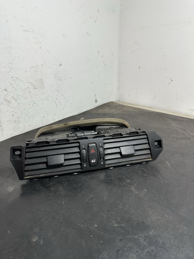 Grila ventilatie BMW Seria 5 E60 E61 | 6910734