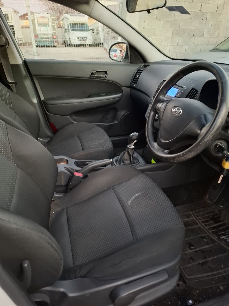 Hyundai i30 2011 На части