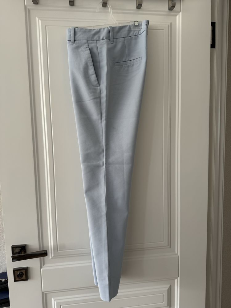 Классические брюки Zara