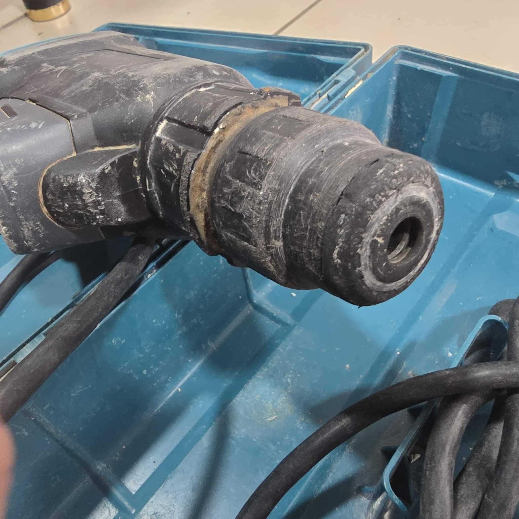 Перфоратор / Makita HR2610 / 800W