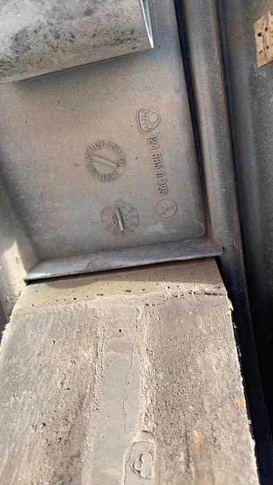 броня за Мерцедес Mercedes w210 w124 w202 w208 Стопове за 124