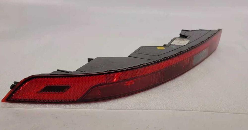 Продавам OEM горен и долен десен стоп за Audi Q7 2016 - 2023 US/Canada