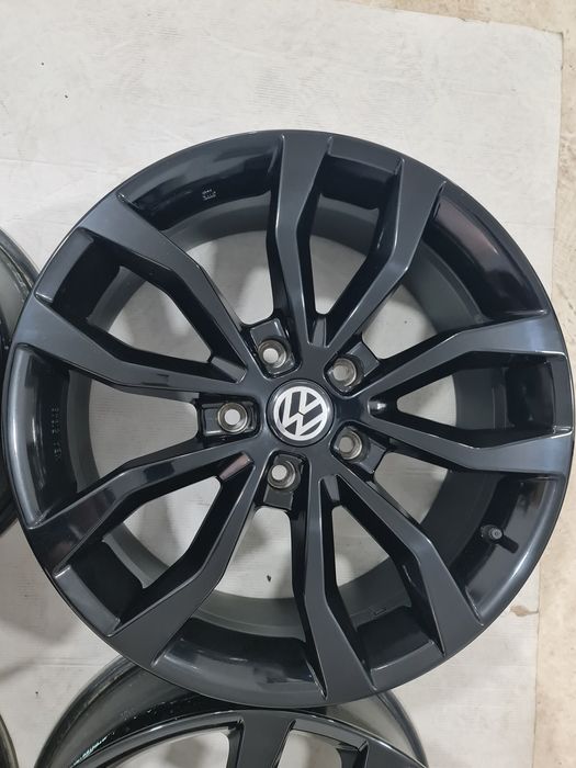 Jante 18 VW Transporter T5 T6 Caravelle Multivan Amarok Touareg 5x120