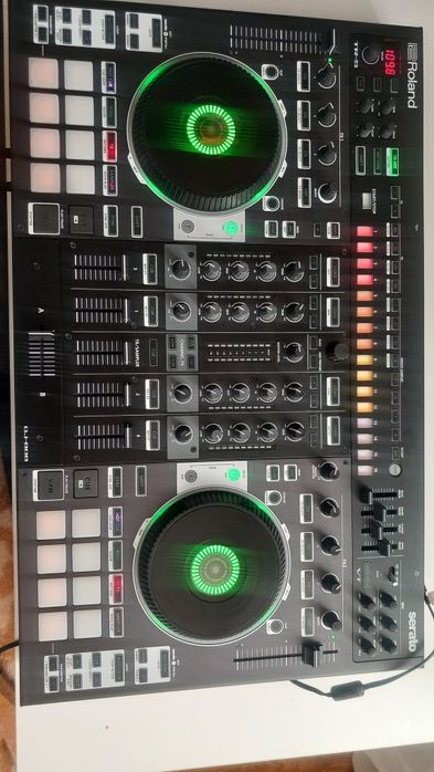 Roland DJ-808 Professional 4 Channel Mixer DJ Controller Serato Rekord