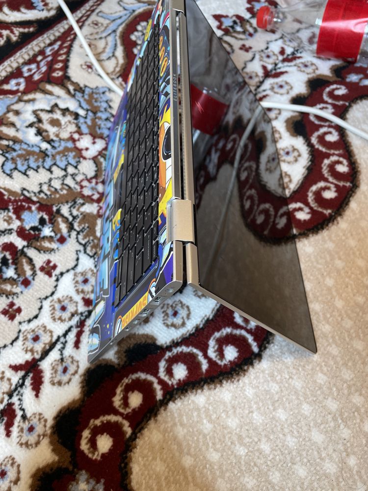 HP Elitebook laptop 512 Ssd