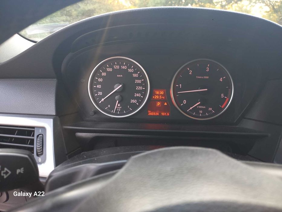 BMW 525 xdrive face