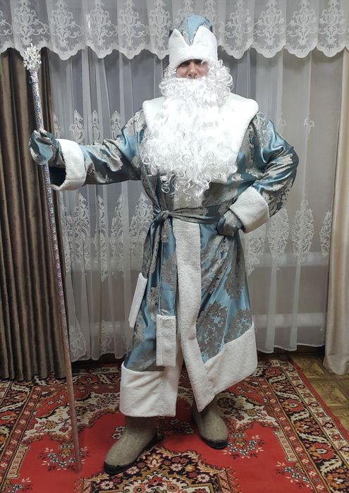 Продам костюмы деда мороза и снегурочки