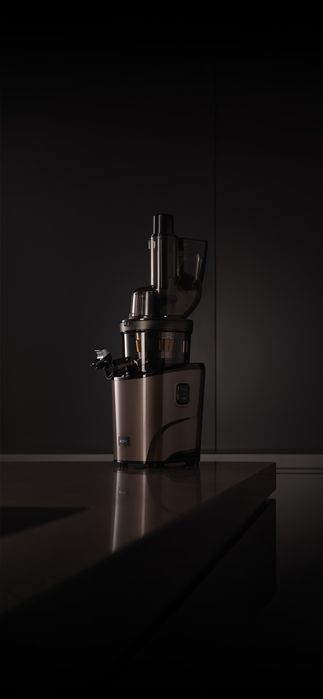 Продам сокопресс Bork S710