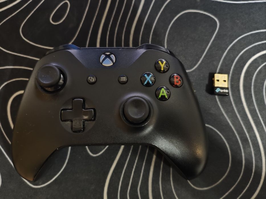 Оригинальный Геймпад XBox One + Bluetooth 5.0 адаптер