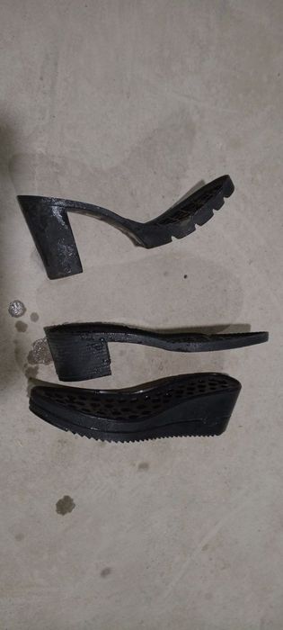 Padosh sotiladi arzon bervolaman