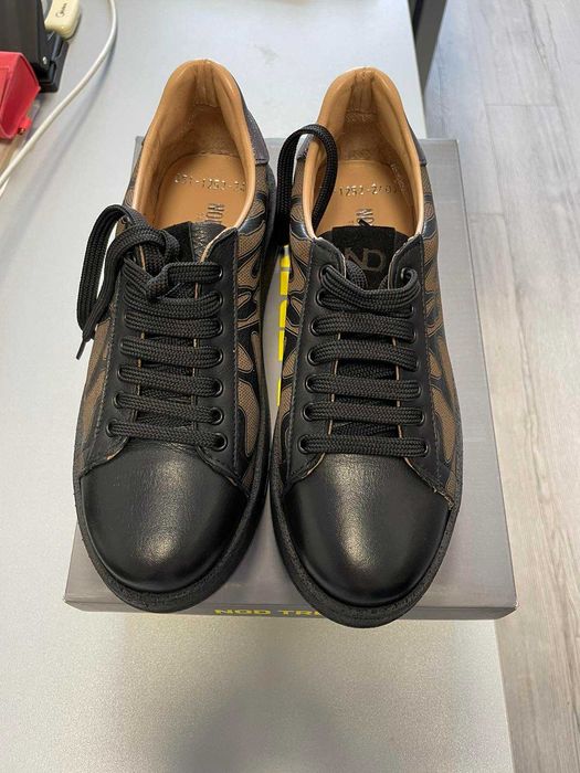 Продавам чисто нови обувки