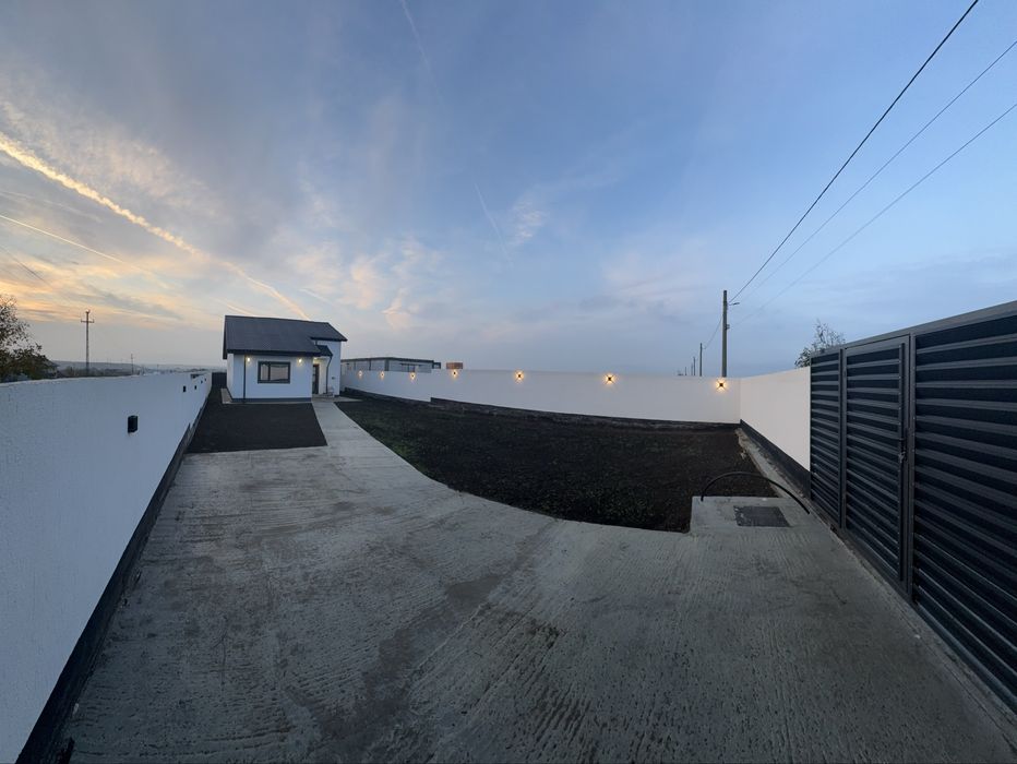 Casa P+M și   teren de 515 mp - Valu lui Train