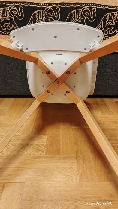 KinderKraft TIXI столче за хранене