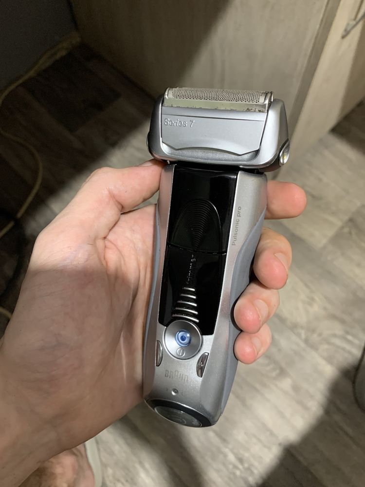 Шейвър Braun Series 7 7899cc Самобръсначка shaver