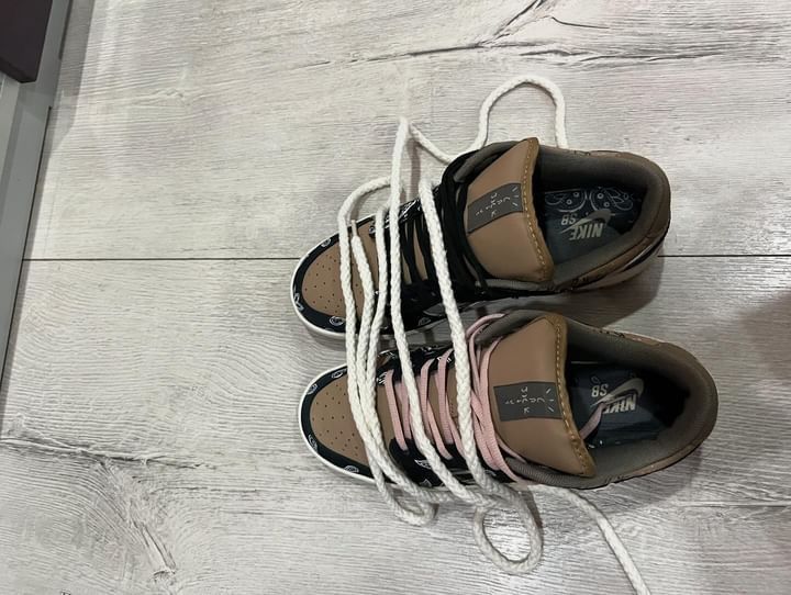 Nike SB Dunk Low Premium QS Travis Scott Cactus Jack