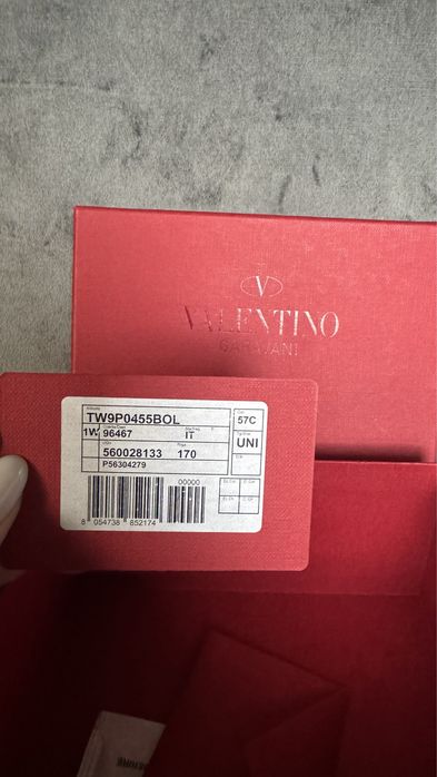 Valentino Garavani портфейл оригинал