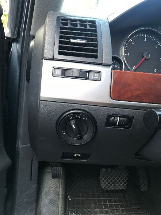 VW Touareg 3.0 на части