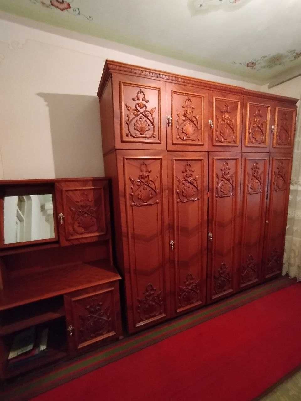 Продается дом, 2-х этажный с мебелью. Ангрен, рядом турбазой Янгиабад