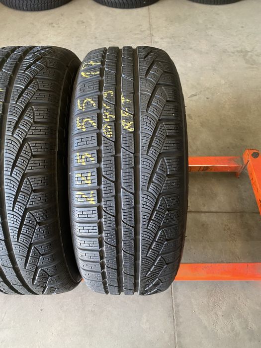 Anvelope iarna 225/55/17 Pirelli Sottozero 2 RFT 225 55 17 R17