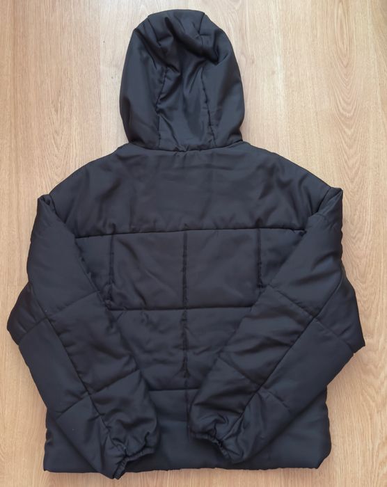 Оригинално дамско яке на Nike