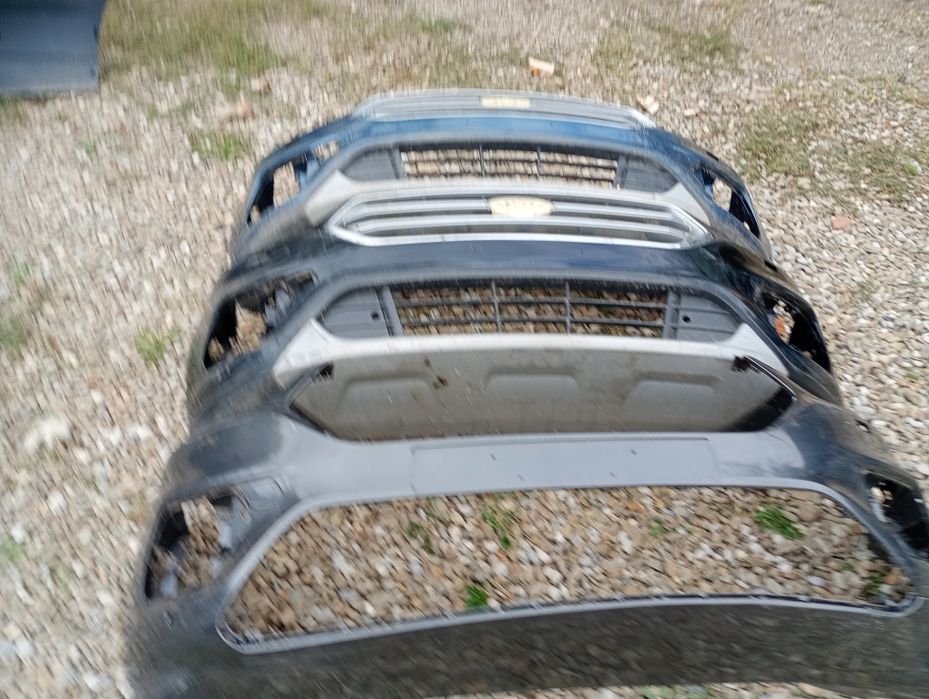 Bara fata stop stopuri far faruri bi-xenon adaptiv Ford Kuga 3