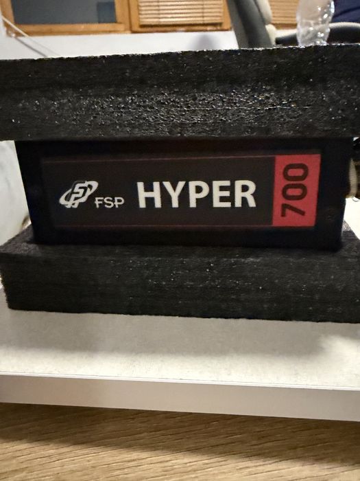 FSP Hyper 700W Bronze