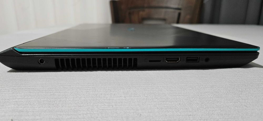 Лаптоп ASUS X560UD-EJ443 i5-8250U/Руска клавиатура