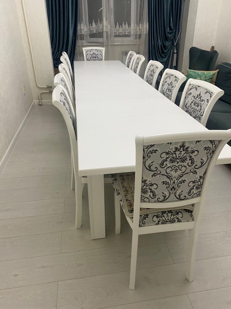 Продам диван+2 кресла, стол+12 стуля