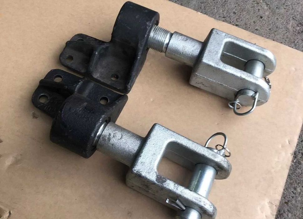 Кронштейн буксировочный на КАМАЗ в сборе, буксир КамАЗ сцепка