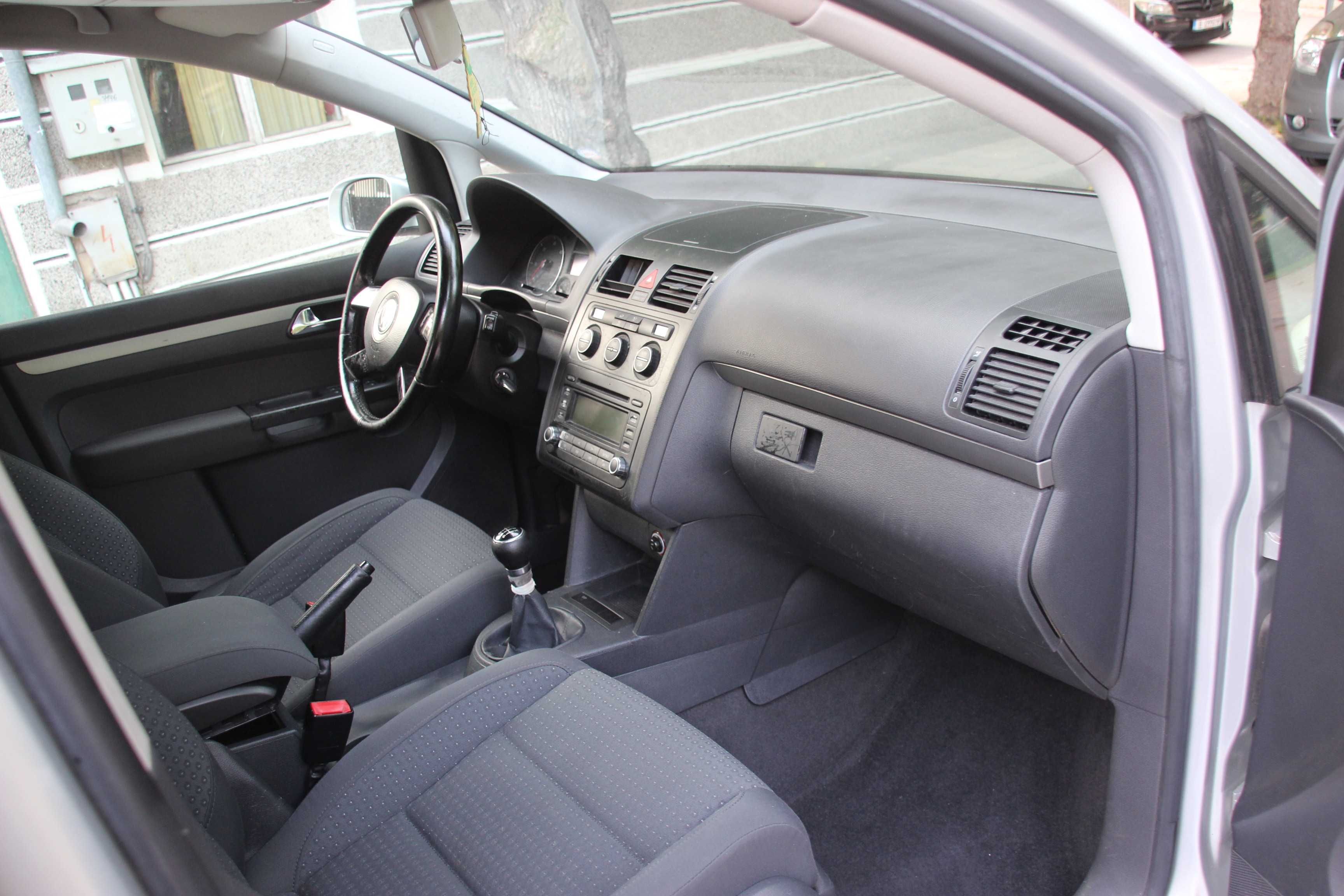 VW TOURAN 1.9 TDI   105 кс  НОВ ВНОС