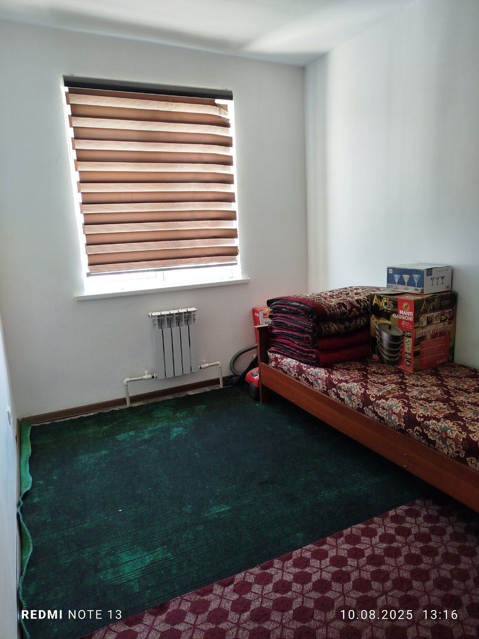 Uy sotiladi Hamro buva orqasidagi domlardan 3 padezlikning urta padez