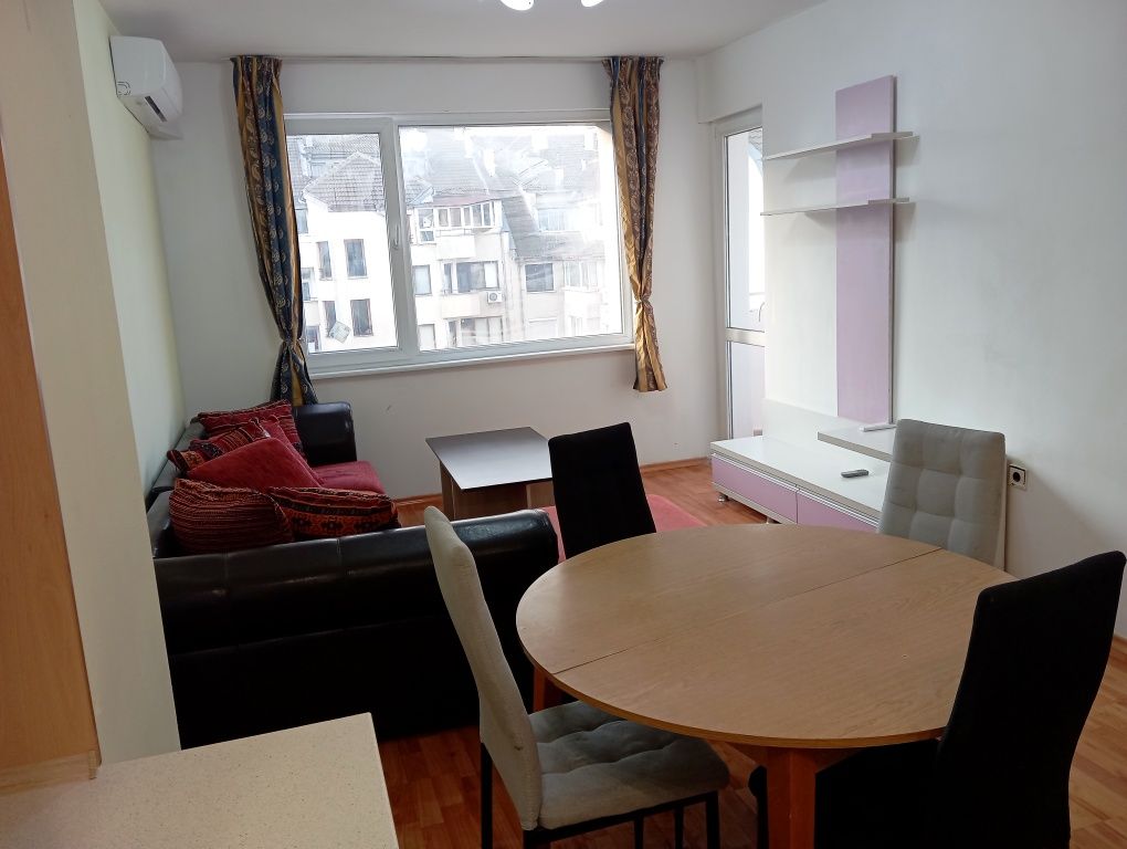 Дава се под наем Тристаен апартамент в Варна, Спортна зала - 98 кв.м за 510 € - Снимка #2