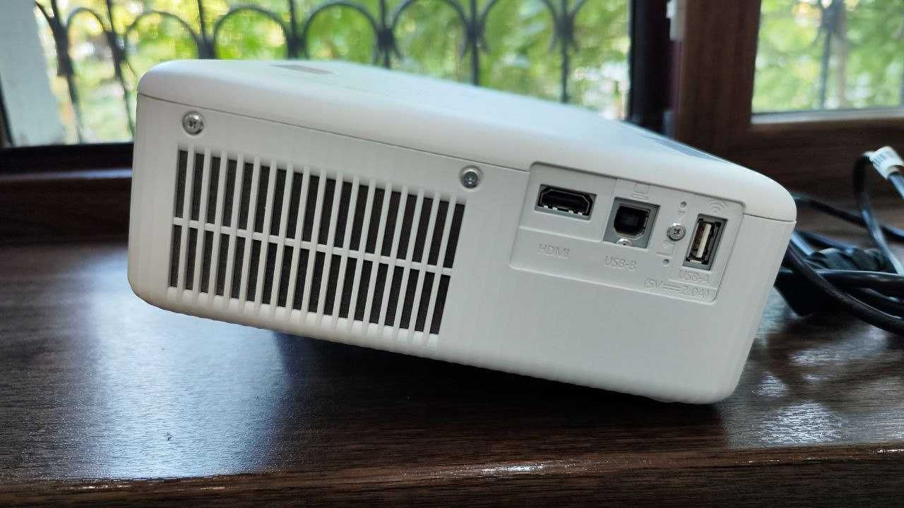 Продается б/у проектор Epson CO-W01 (2024)