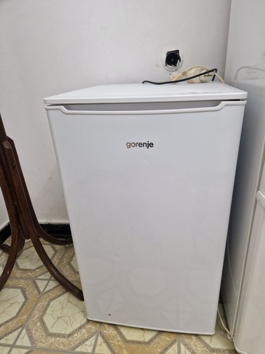 Vând congelator Gorenje