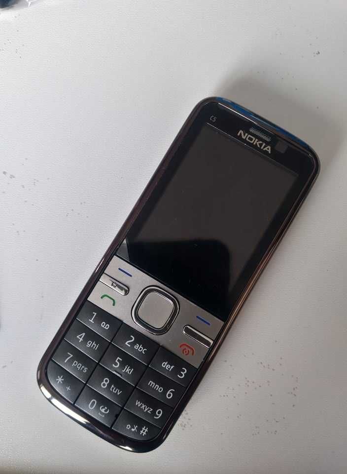Мобилен телефон Nokia C5-00 сив 5MP, GPS, symbian, ram 512 bluetooth