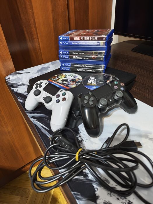 Продам playstation 4 slim